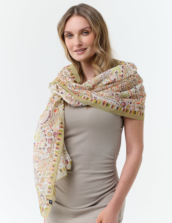 Ornamental Paisley Wrap