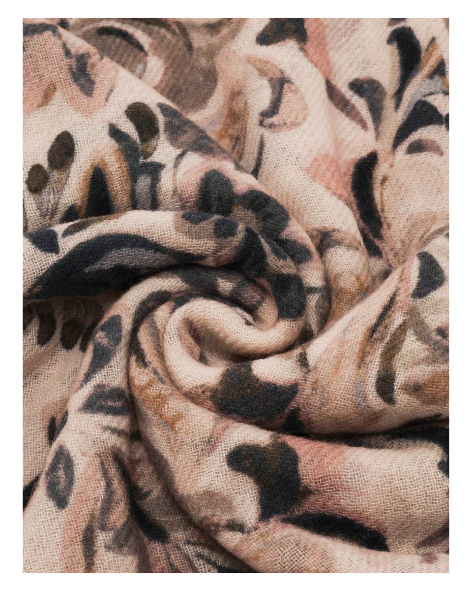 Paisley Border Wool Square