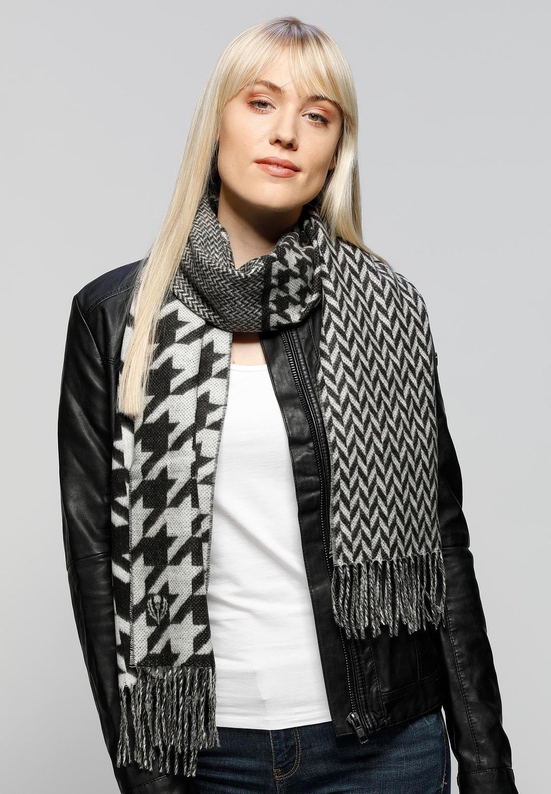 Patchwork Houndstooth Woven Cashmink Scarf